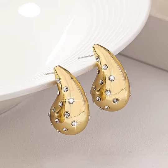 Gold Pear Earings