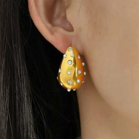 Gold Pear Earings