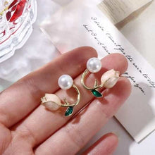 Tulip Pearl Earings