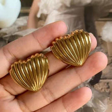 Gold Heart Earings